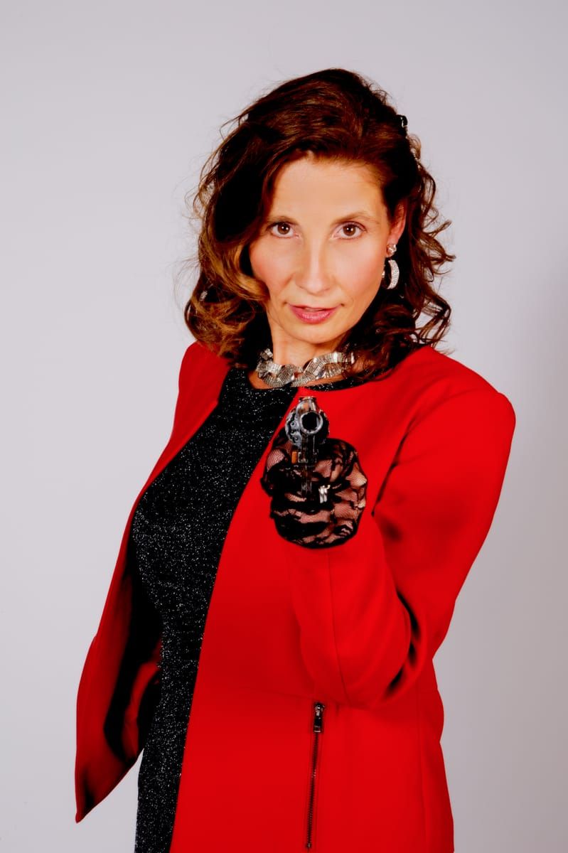 Marion Schickel als Fabia Henk in „Zum Henker mit den Henks!“ (2016)