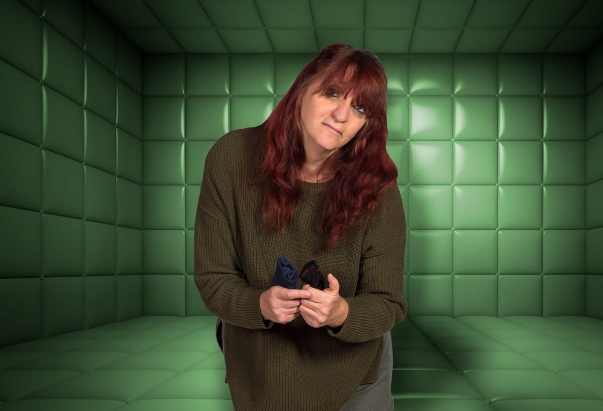 Iris Cygan als Waltraud Scheue in „Neurosige Zeiten“ (2017)