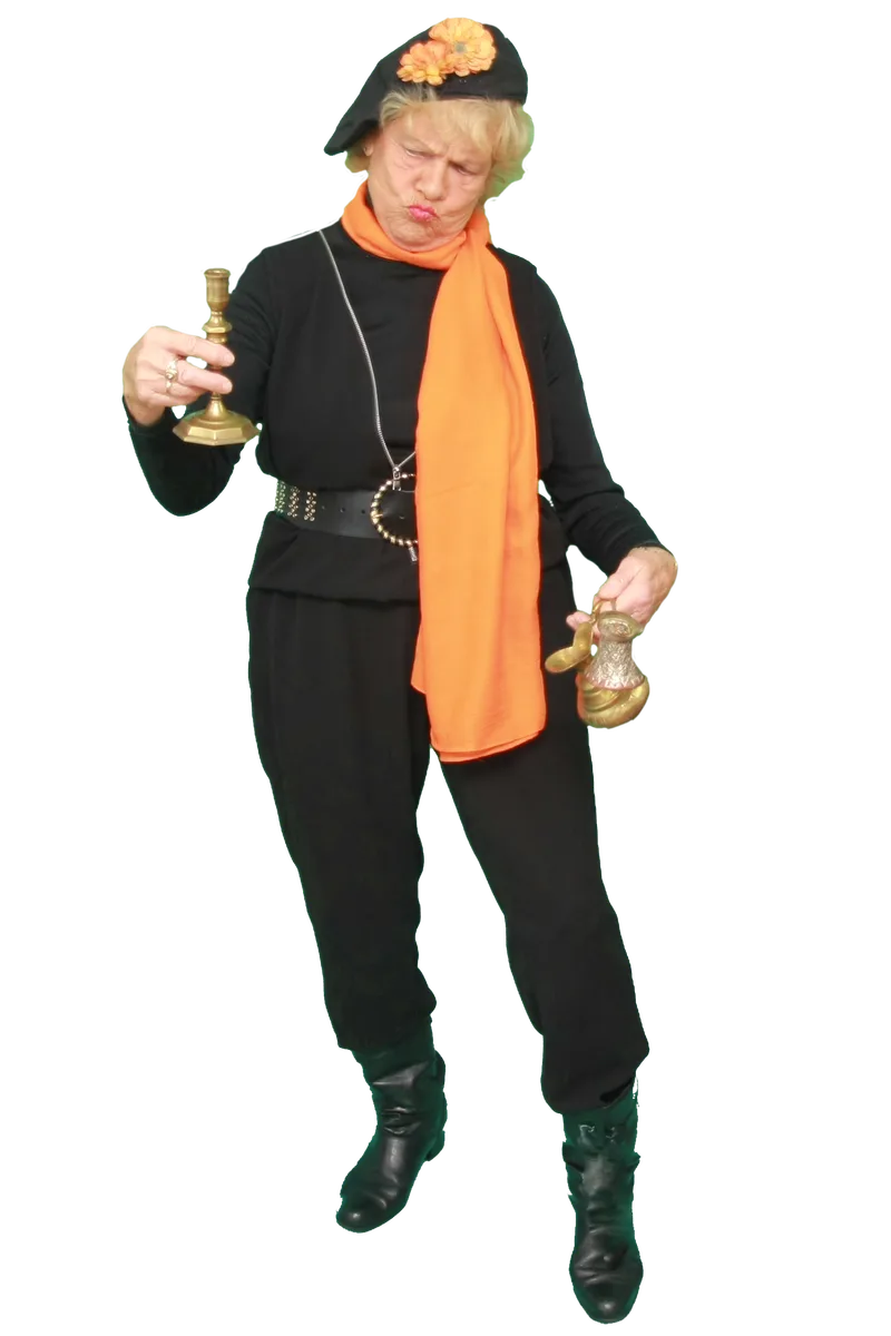 Helga Tauscher als Zelda Mowbray oder Einbrecherin in „Der nackte Wahnsinn“ (2019)